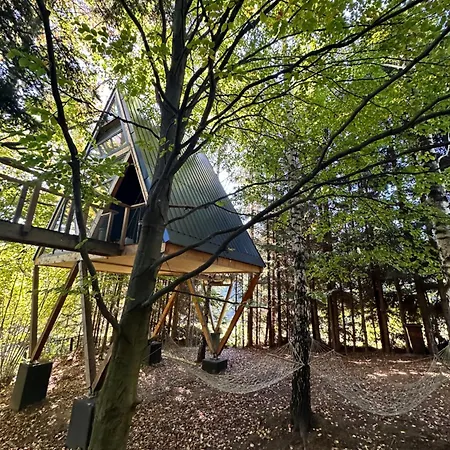 Treehouse Bystreecka Chalet *